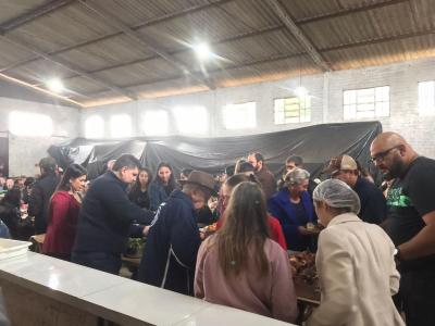 Conselho da Comunidade realizou o 1Âª AlmoÃ§o Beneficente SÃ£o Miguel Arcanjo.